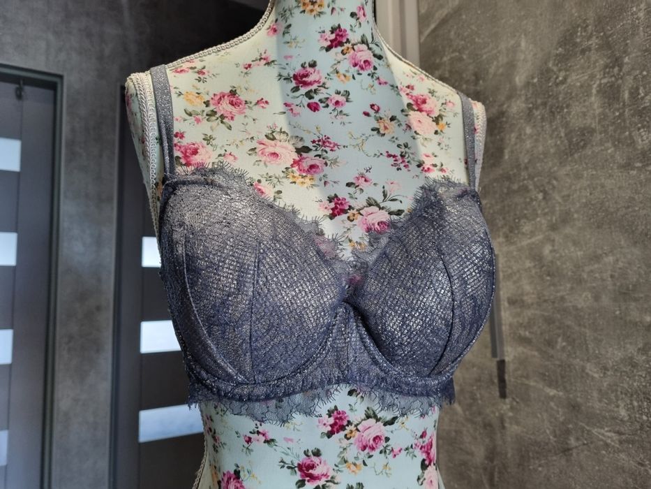 Biustonosz Victoria's Secret 70E 32DD F70