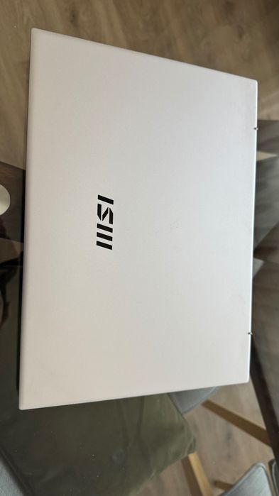 Portátil MSI Prestige 14 Evo - 32 GB RAM, Intel i7, 1TB SSD