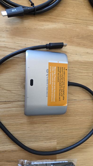 Cable Matters USB-C Switch 20Gbps – USB-C / Thunderbolt 4 – 140W PD
