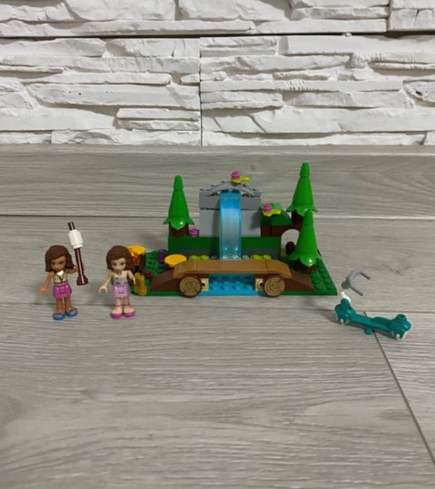 Zestaw Lego Friends Leśny wodospad 41677