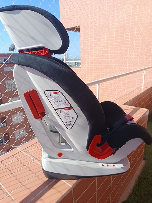 Cadeira Auto Chicco Grupo 1/2/3 – 9 a 36 kg – Muito Bom Estado