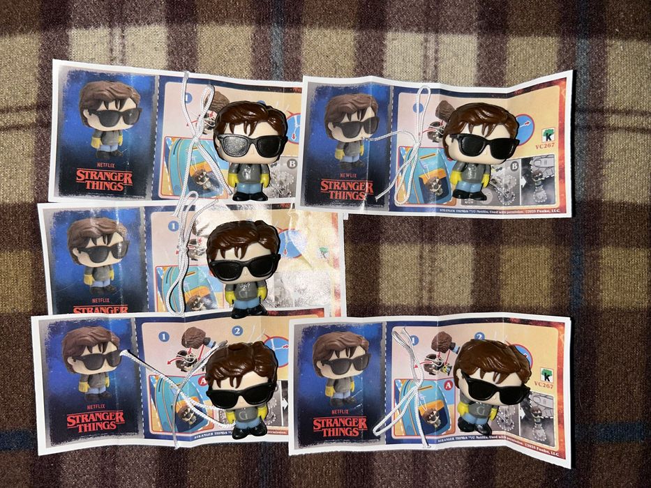 Фігурка Стів Kinder Joy Stranger Things Дивні дива