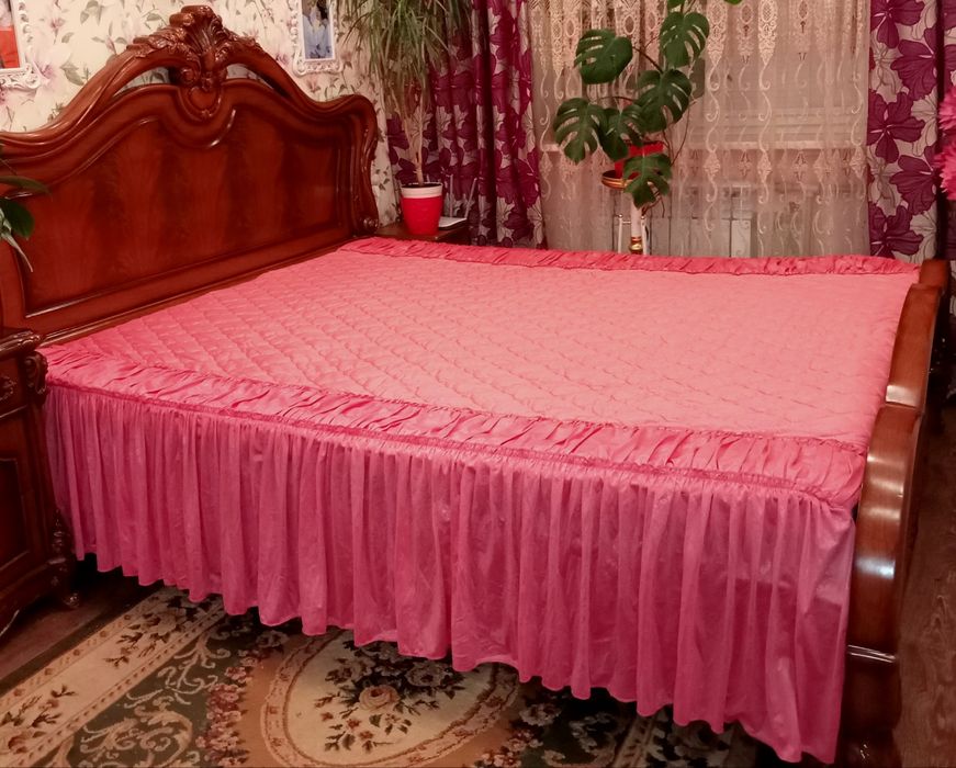 Покравало на кровать.