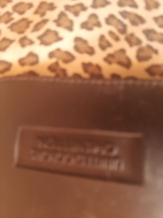 Oculos benetton sem uso