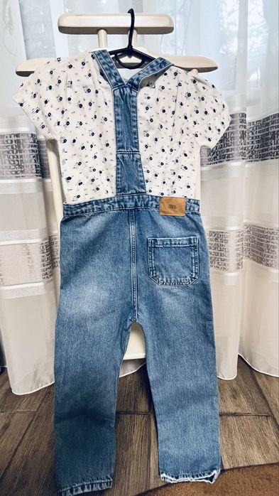 Комплект на 128 см, джинси+ джинсова куртка Zara, реглан