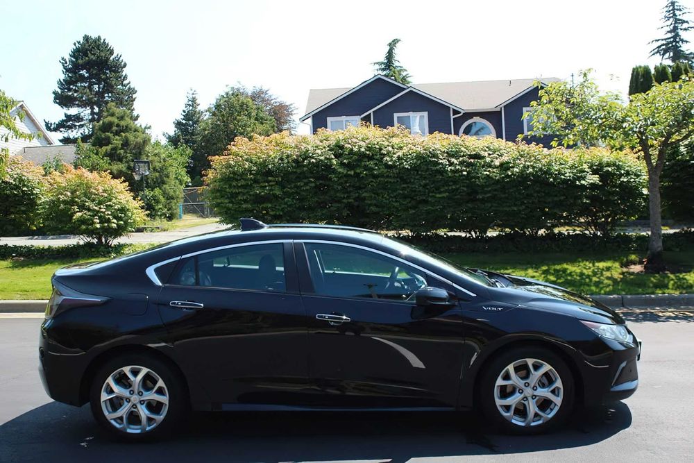 Chevrolet Volt Premier      2017