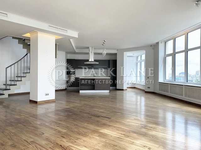 Аренда квартиры 276 м2 под офис. Свет 24/7. Золотые ворота 2 минуты.