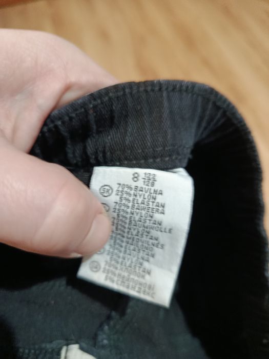 Jeansy dla dziewczynki 122-128