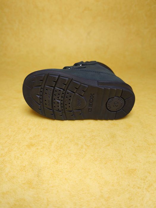 Chłopięce buciki Geox Hynde WPF