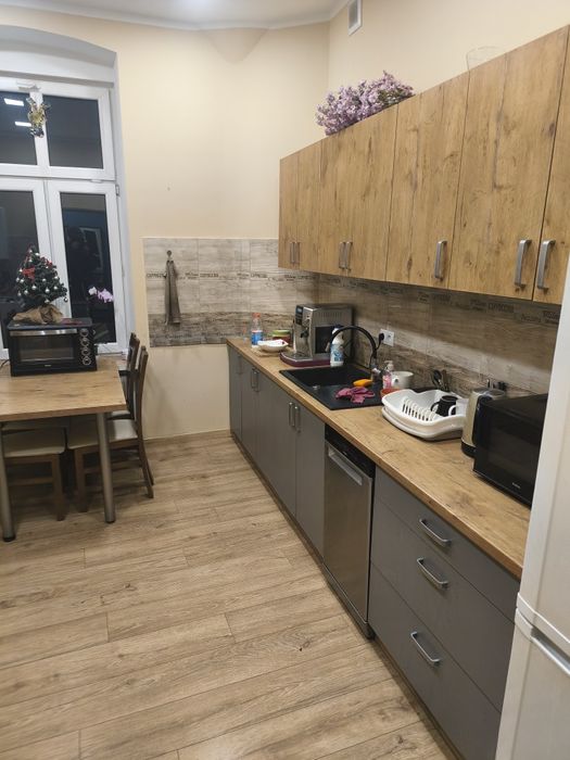 Wynajmę pokoj w kamienicy