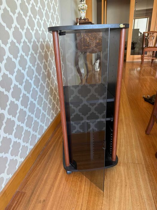 móvel para aparelhagem vintage