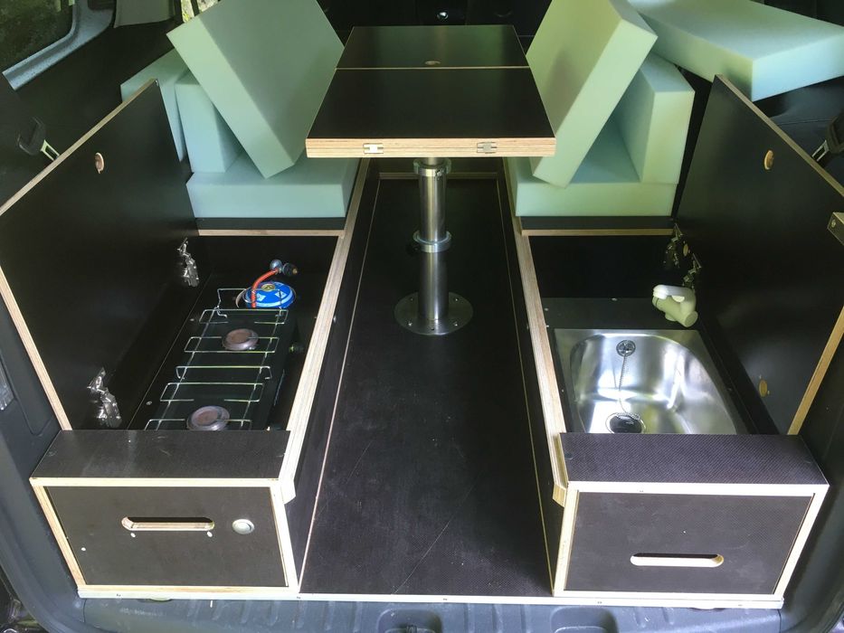 Noga stołu kampera lub jachtu, składana, teleskopowa 3-częściowa.