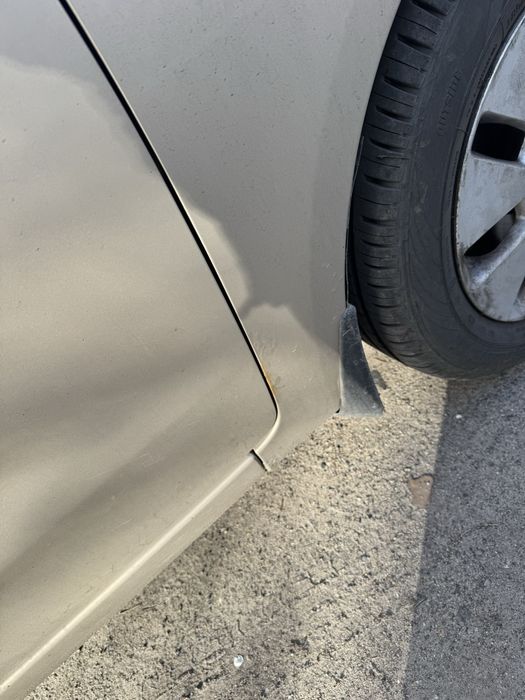 Продам автомобіль KIA RIO 3