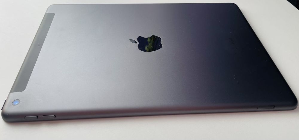Tablet APPLE iPad 10.2" 7 gen. 32 GB Wi-Fi Gwiezdna szarość