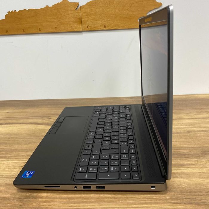 Dell Precision 7560 15,6" FHD i7-11850H 32GB RAM 512GB SSD Nvidia T1200 4GB Gwarancja 12M Klasa A