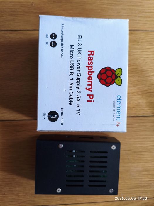 Raspberry pi 3 B z obudową + zasilacz