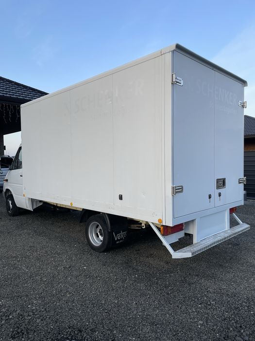 Mercedes Sprinter 413