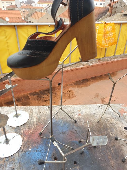 Suportes antigos para sapatos