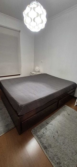 Sommier/Cama de Casal com 4 gavetões