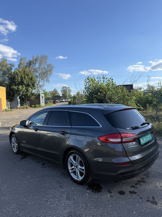 Ford  Mondeo Hybryda 2.0