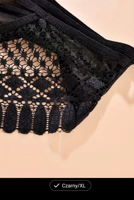 Czarne koronkowe figi 42 XL wycięte