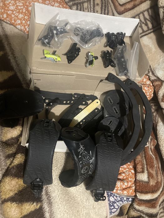 Кліпси Стрепи снобордичних кріплень