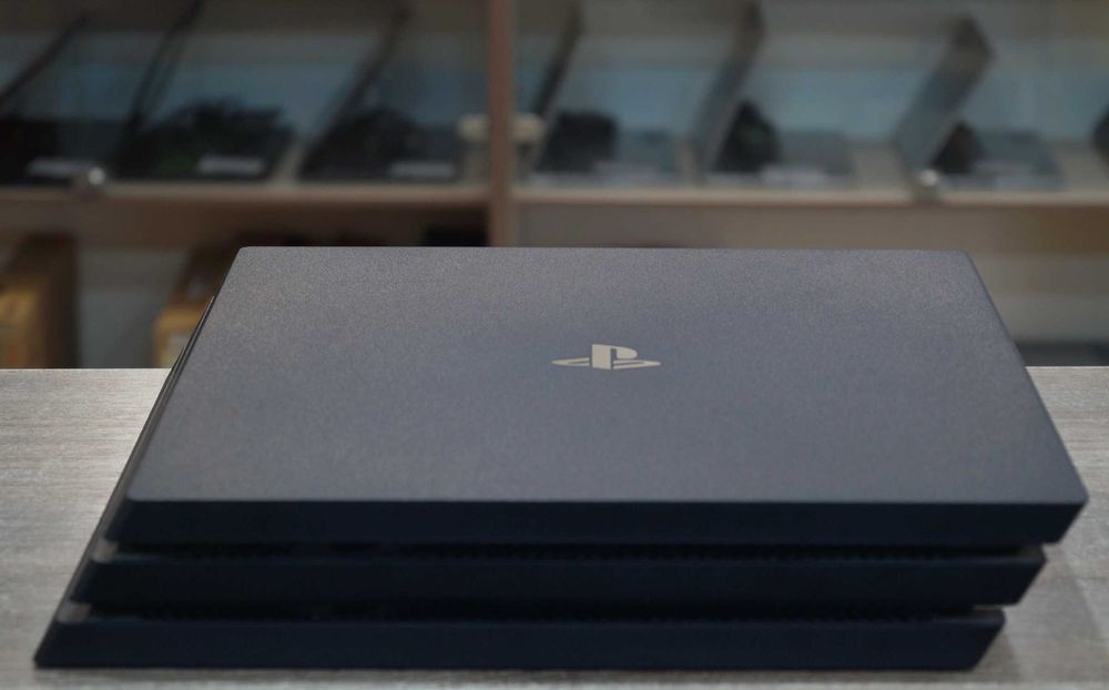 Ігрова консоль Sony PlayStation 4 PRO (1TB/Blu-Ray) TVOYO