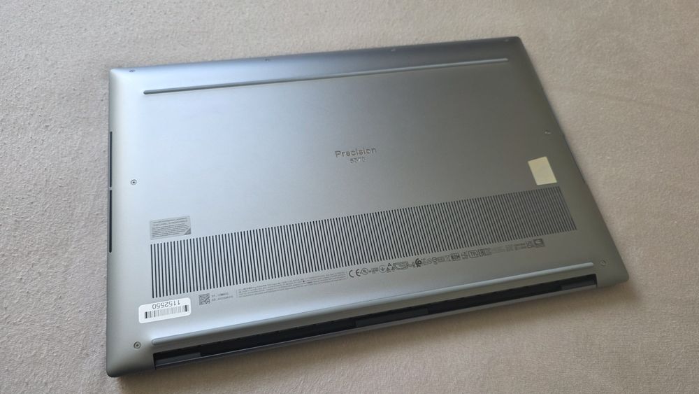 Dell Precision 5570 dotykowy 4k UHD i7 32GB RTX A2000 8GB