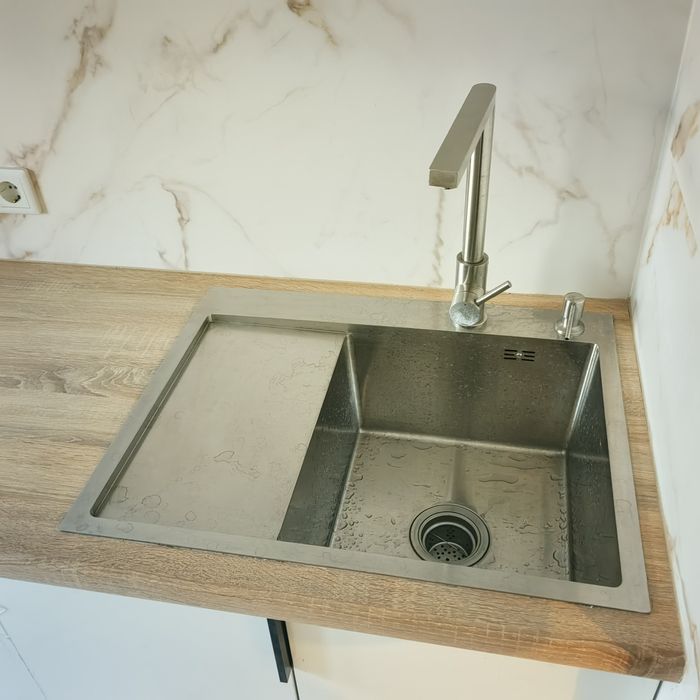 ПОСТІЙНО Є СВІТЛО Квартира на Стрілецькій 43, неподалік залізничного і