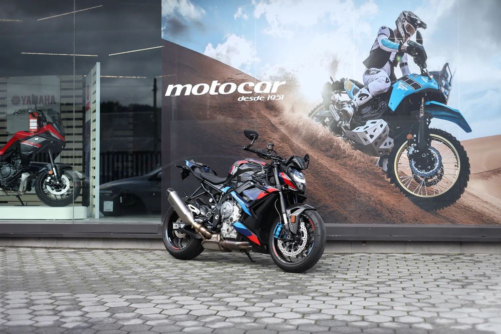 BMW M 1000 R COMPETITION - CARBON Akrapovic