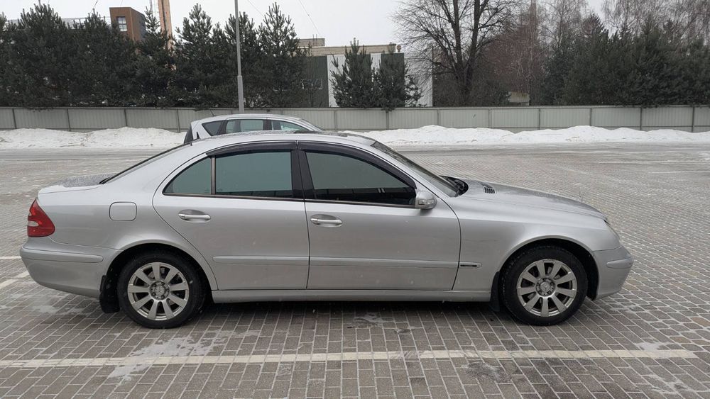 Продам мерседес бенс