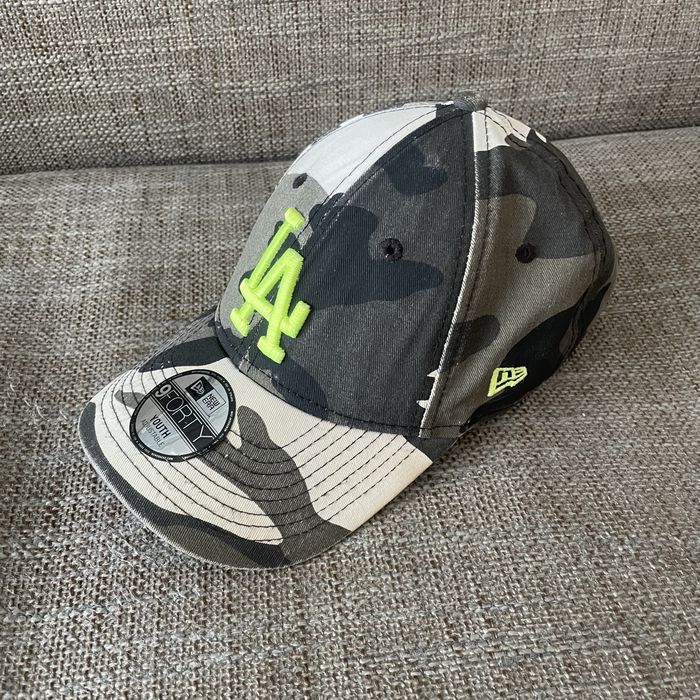 Czapeczka, czapka z daszkiem New Era 9FORTY Los Angeles Dodgers Camo Essential. Uzywana.