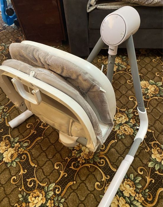 Заколихуючий центр для немовляти. Після викор. однієї дитини