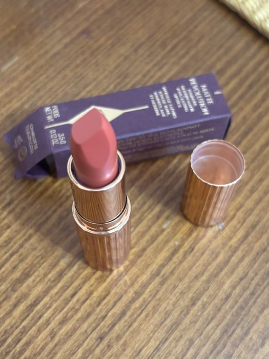 Pomadka charlotte tilbury kolor gracefully pink