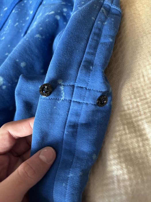 Stone island off dye