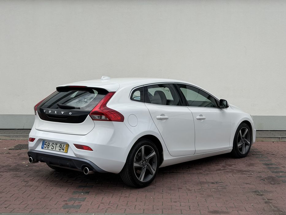 Volvo V40 — fotografia 4