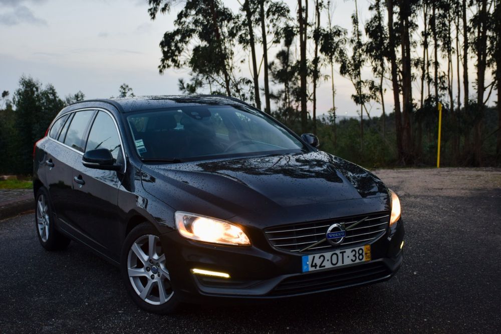 Volvo V60 Momentum Eco | 127.000 kms | Histórico Completo