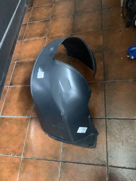 Cava da roda Esquerda Bmw e39 Touring