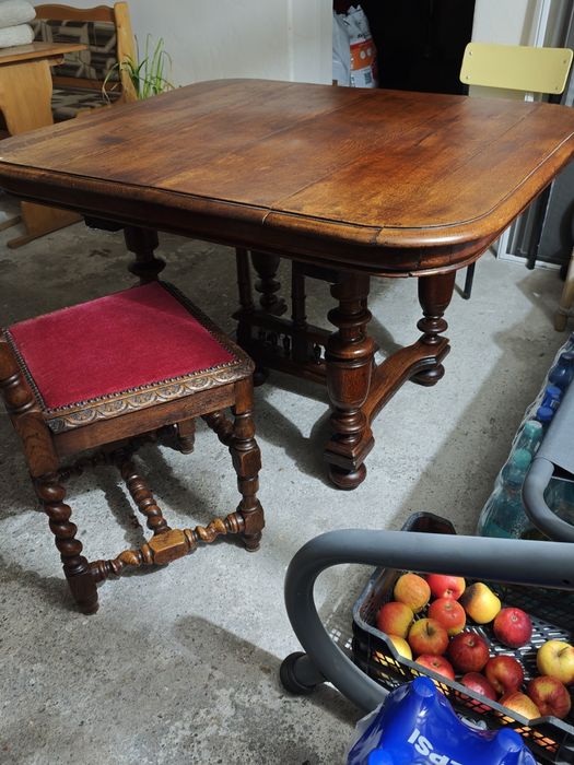 Stół+ 4 krzesła -okazja bardzo dobry stan