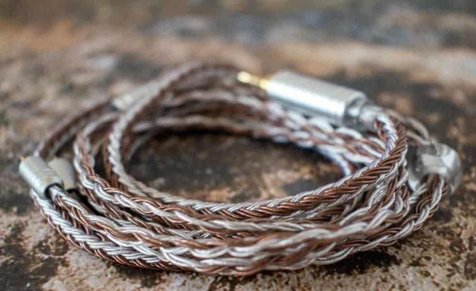 Кабель сменный для наушников  3,5мм-2pin Yinyoo