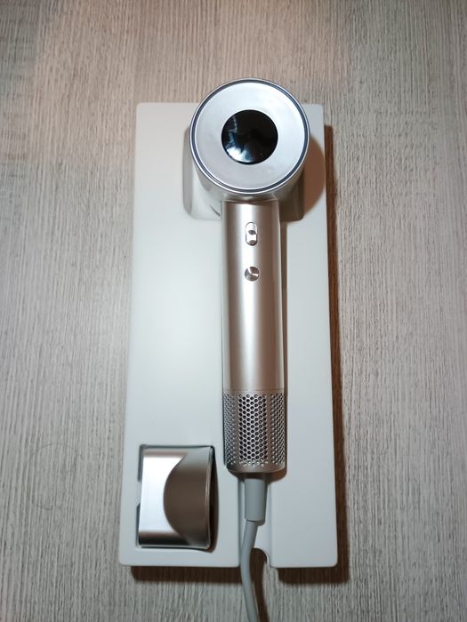 Suszarka do włosów jonizujaca YAIAWISU