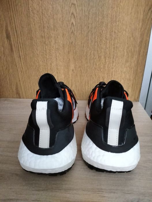 Adidas Ultraboost 22 Cold.Dry NOVOS*