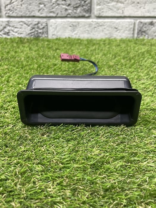 Кнопка відкривання багажника нова BMW E39/E60 Код:289