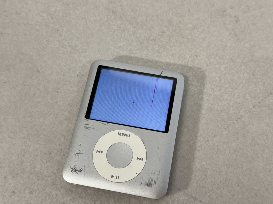 Apple iPod Nano 3rd 4GB A1236
