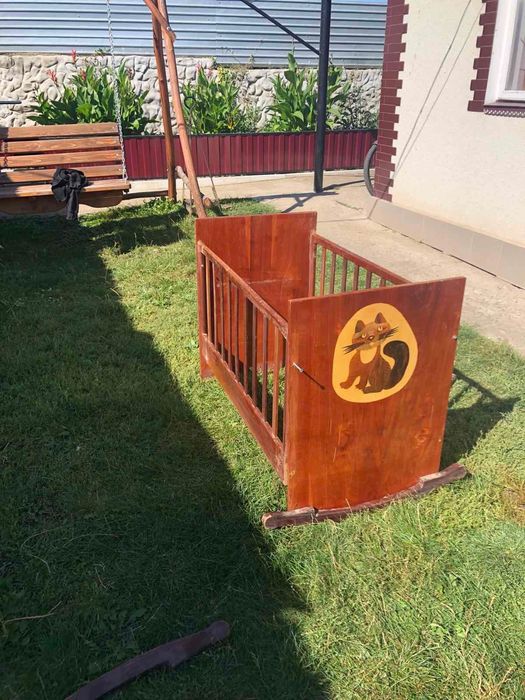 Продам б/у дитяче ліжко