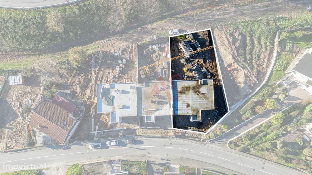 Moradia T3 de Gaveto em construção em Antime, Fafe