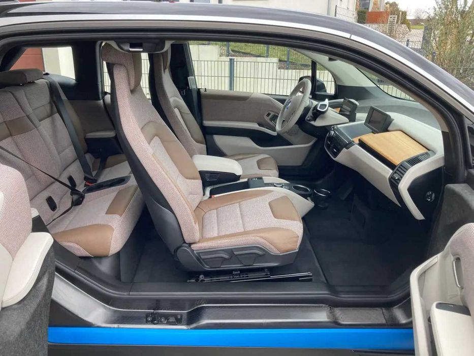 Разборка BMW I3 бампер Б/у автозапчастини