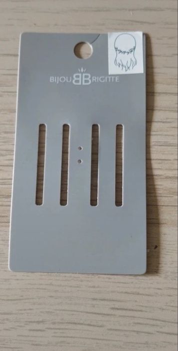 Biżuteria ślubna do włosów firmy Bijou Brigitte