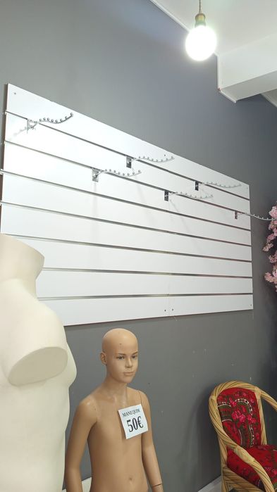 Painéis cabide para loja