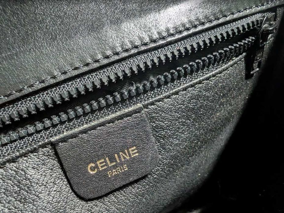 Кожаный клатч Celine Paris Macadamю Оригинал хорошее состояние